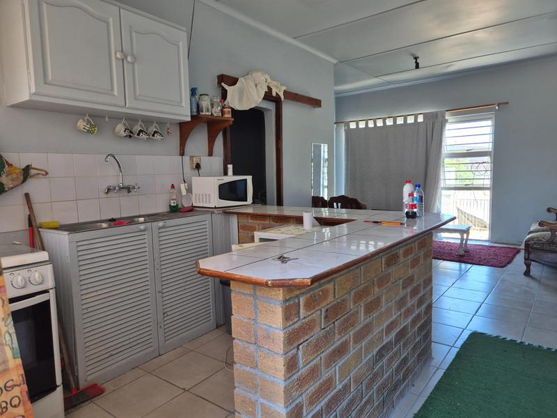 6 Bedroom Property for Sale in Gansbaai Central Western Cape